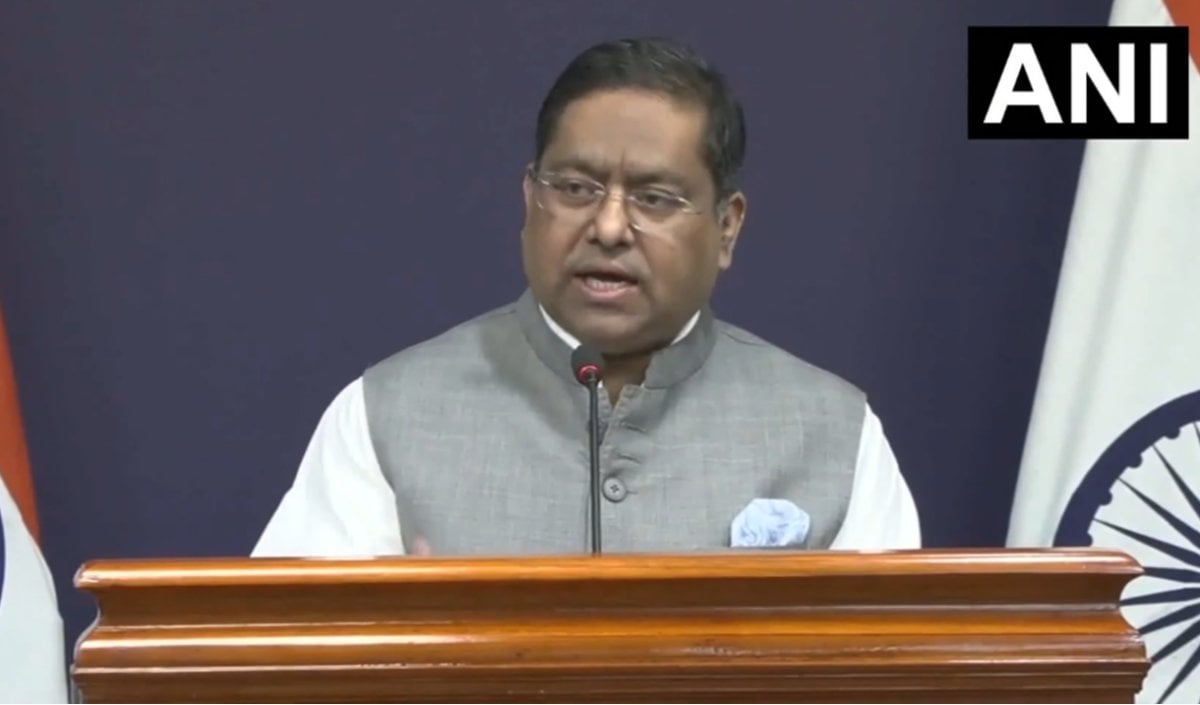 PNS Hunain ने तोड़ा 1991 का समझौता, INS Kolkata से टक्कर पर MEA ने Pakistan को घेरा