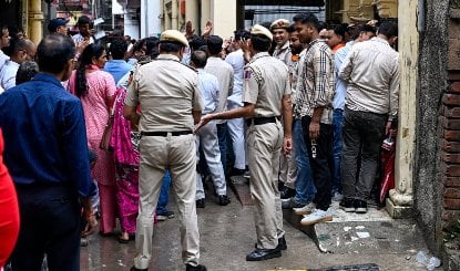 ग्रेटर नोएडा में होटल से देह व्यापार रैकेट का भंडाफोड़! बिसरख पुलिस ने 4 महिलाओं को कराया मुक्त, मालिक फरार