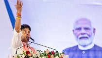 Guna में Jyotiraditya Scindia को Vote न देने की चेतावनी, Viral Video के बाद मंजूर हुए 3 करोड़