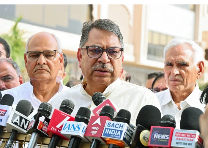 Punjab Politics: BJP पंजाब की सभी 117 सीटों पर अकेले लड़ेगी चुनाव, Satish Poonia ने SAD Alliance पर दिया बड़ा बयान
