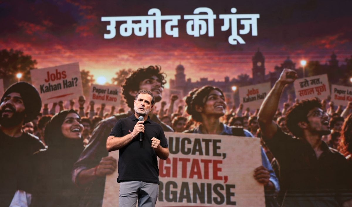 Chhatron Ki Goonj: इंदौर के मंच पर Rahul Gandhi ने ऐसा क्या किया, जिस पर BJP भड़क गई?