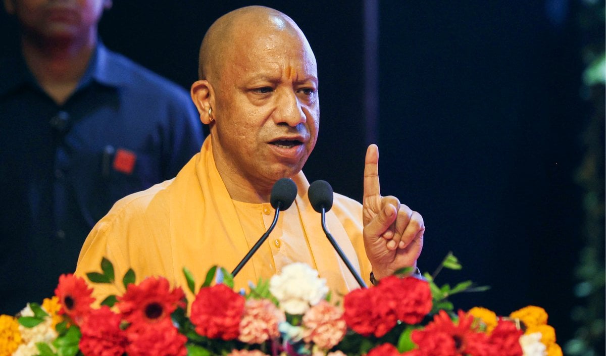 Rahul Gandhi पर CM Yogi का तीखा हमला, हामिद अंसारी के बयान पर भी उठाए सवाल
