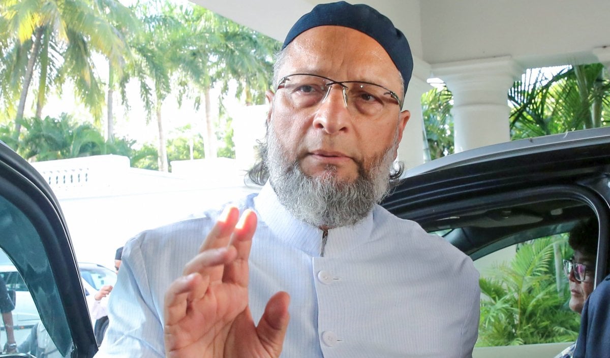 Uttar Pradesh Assembly Elections 2027 पर Asaduddin Owaisi का बड़ा बयान, उत्तर प्रदेश में अकेले चुनाव नहीं लड़ना चाहते, गठबंधन की तैयारी?