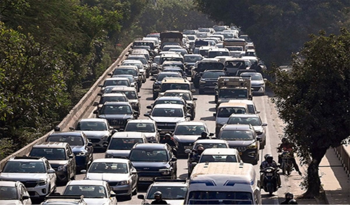 Traffic Challan अपील पर 50% रकम जमा करने की शर्त का विरोध, Delhi Courts में ठप रहा काम