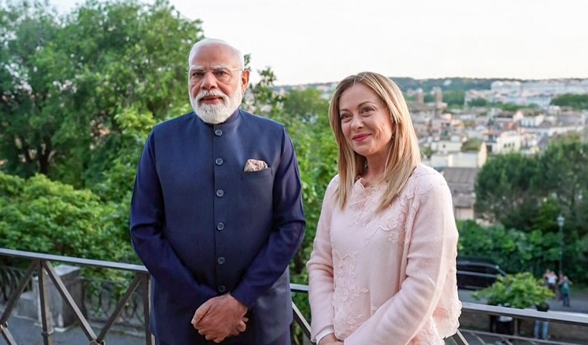 PM मोदी की दोस्त जियोर्जिया मेलोनी का बड़ा ऐलान, इटली के क्लासरूम में बैन होगा बुर्का और नकाब, सांस्कृतिक मूल्यों की राह पर चलेगा रोम