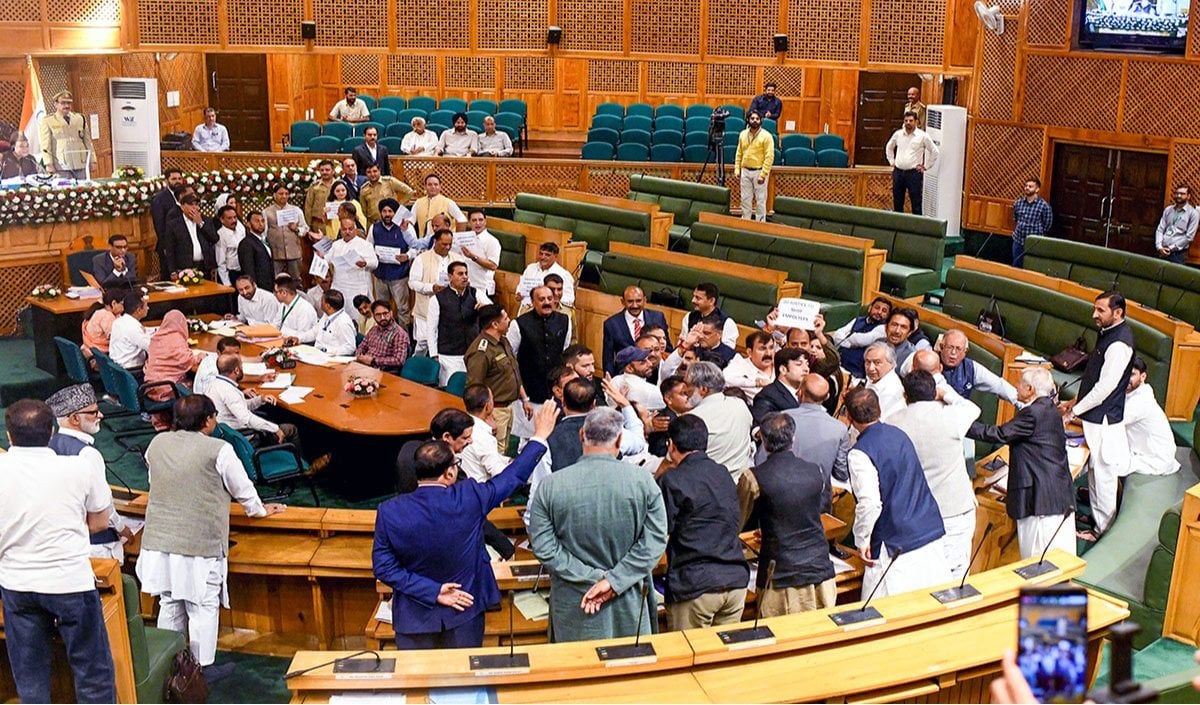 Jammu and Kashmir Assembly में जबरदस्त हंगामा, विधानसभा अध्यक्ष भी बोले पड़े, 