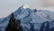 पिघलते ग्लेशियर और खोखले होते पहाड़ः चेतावनी सुने पिघलते ग्लेशियर और खोखले होते पहाड़ः चेतावनी सुने