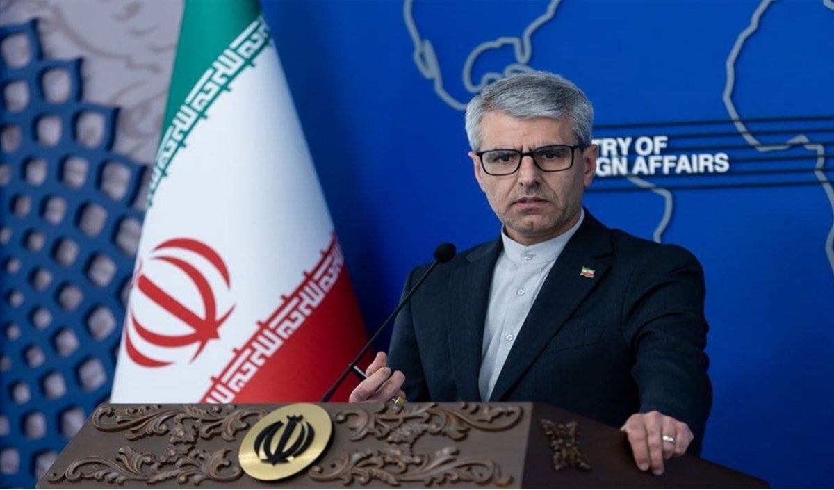 Donald Trump के आरोपों पर Iran का पलटवार, कहा Strait of Hormuz में संकट के लिए US जिम्मेदार