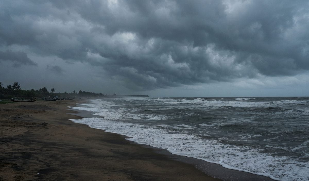 Odisha में गहरे दबाव से भारी बारिश की चेतावनी, IMD ने कई जिलों में जारी किया Red Alert Odisha में गहरे दबाव से भारी बारिश की चेतावनी, IMD ने कई जिलों में जारी किया Red Alert