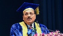 दवा कंपनियों की लूट पर Supreme Court ने की सख्त टिप्पणी, दिनदहाड़े डकैती और वसूली पर प्रशासन चुप क्यों है? दवा कंपनियों की लूट पर Supreme Court ने की सख्त टिप्पणी, दिनदहाड़े डकैती और वसूली पर प्रशासन चुप क्यों है?