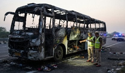 Yamuna Expressway हादसे में 9 की मौत के बाद FIR, थिनर और बस बनावट की जांच तेज