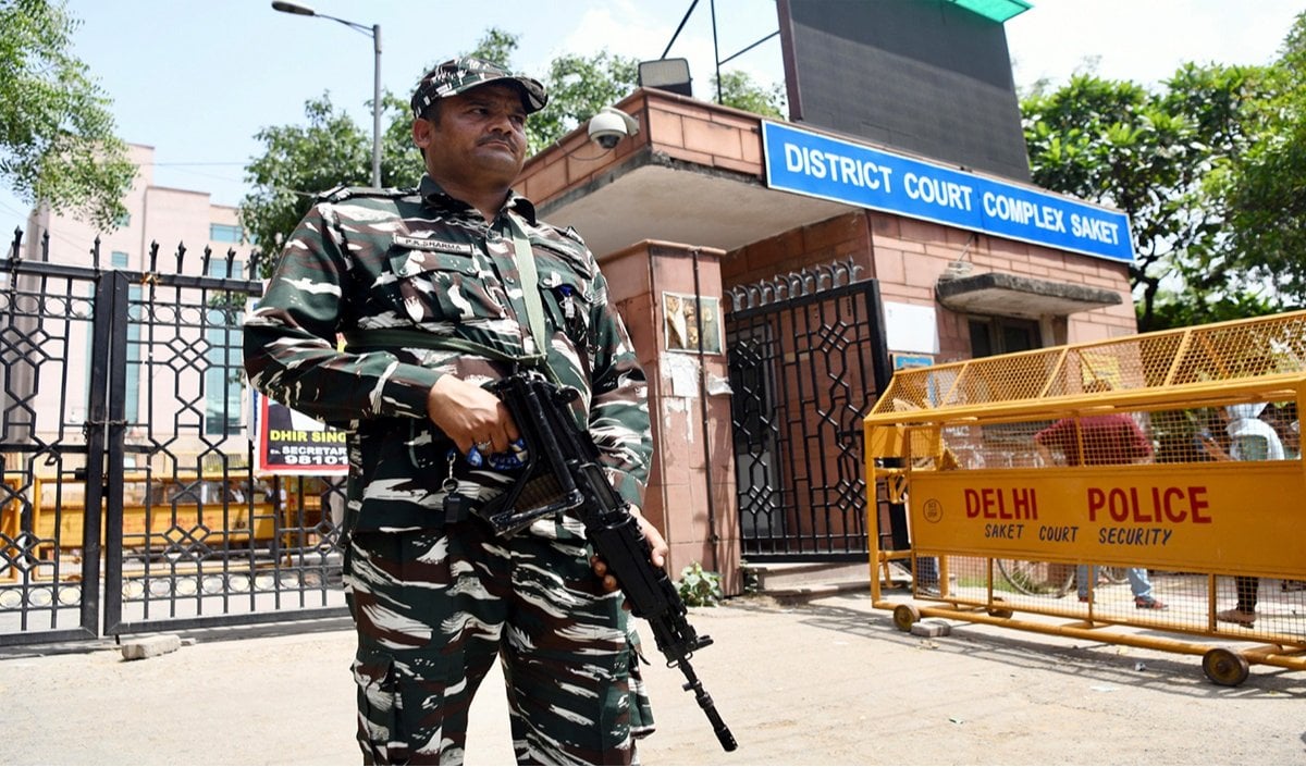 Central Motor Vehicles Act संशोधन पर विवाद जारी, Delhi में वकीलों ने न्यायिक काम से बनाई दूरी