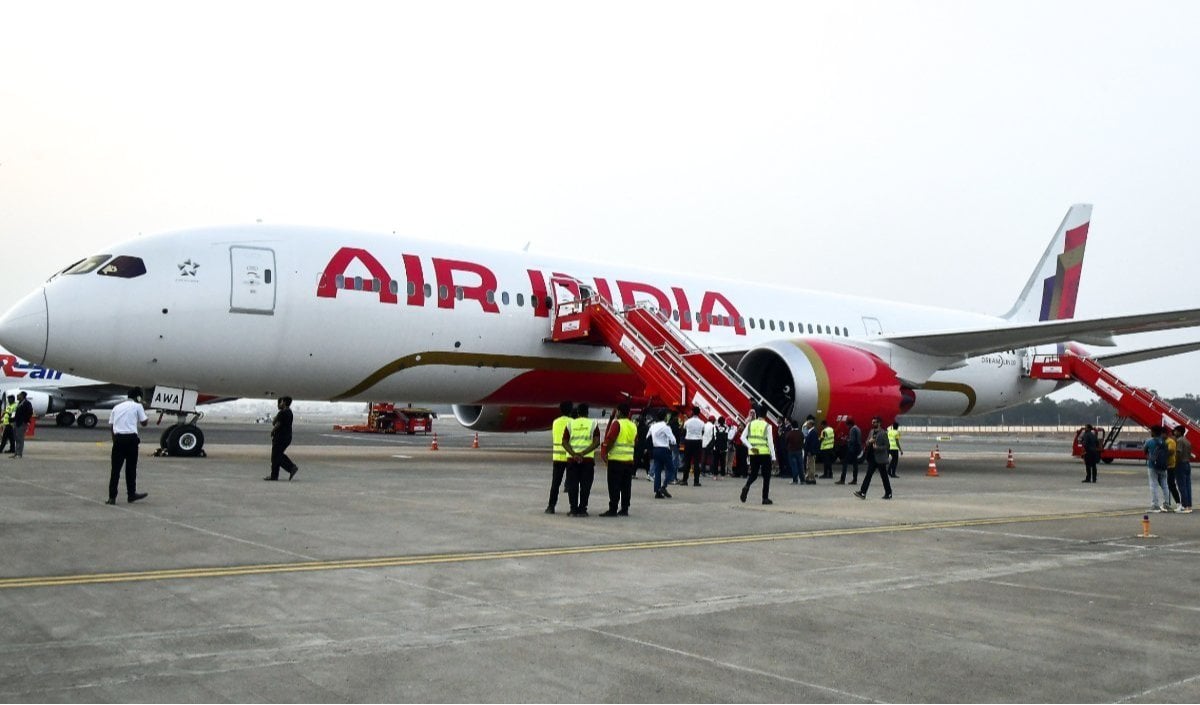 Switzerland-Delhi Flight: नशे में धुत्त पाया गया एयर इंडिया का को-पायलट, ड्यूटी से हटाकर भेजा भारत