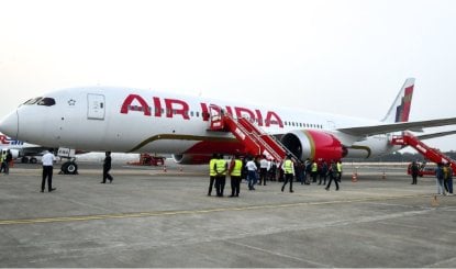 Switzerland-Delhi Flight: नशे में धुत्त पाया गया एयर इंडिया का को-पायलट, ड्यूटी से हटाकर भेजा भारत