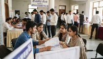 UP Rojgar Mela: पीलीभीत में 2500 से अधिक पदों पर 28 सितंबर को लगेगा Mega Job Fair UP Rojgar Mela: पीलीभीत में 2500 से अधिक पदों पर 28 सितंबर को लगेगा Mega Job Fair