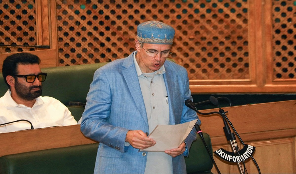 Omar Abdullah ने J&K Assembly में चली अपने पिता वाली पुरानी