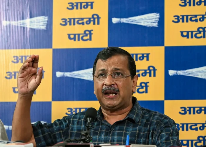 Pravesh Verma ने Tilak Nagar में युवक को जड़ा थप्पड़, Arvind Kejriwal ने की गिरफ्तारी की मांग