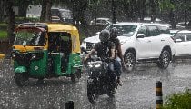 IMD Weather Alert: मौसम ने लिया यू-टर्न! एक साथ तीन सिस्टम एक्टिव, 15 राज्यों में अलर्ट IMD Weather Alert: मौसम ने लिया यू-टर्न! एक साथ तीन सिस्टम एक्टिव, 15 राज्यों में अलर्ट