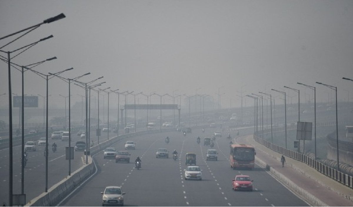Delhi Pollution: 10 दिसंबर से कंस्ट्रक्शन पर पूर्ण रोक, MCD और GNCTD दफ्तरों के बदले समय, पार्किंग फीस दोगुनी