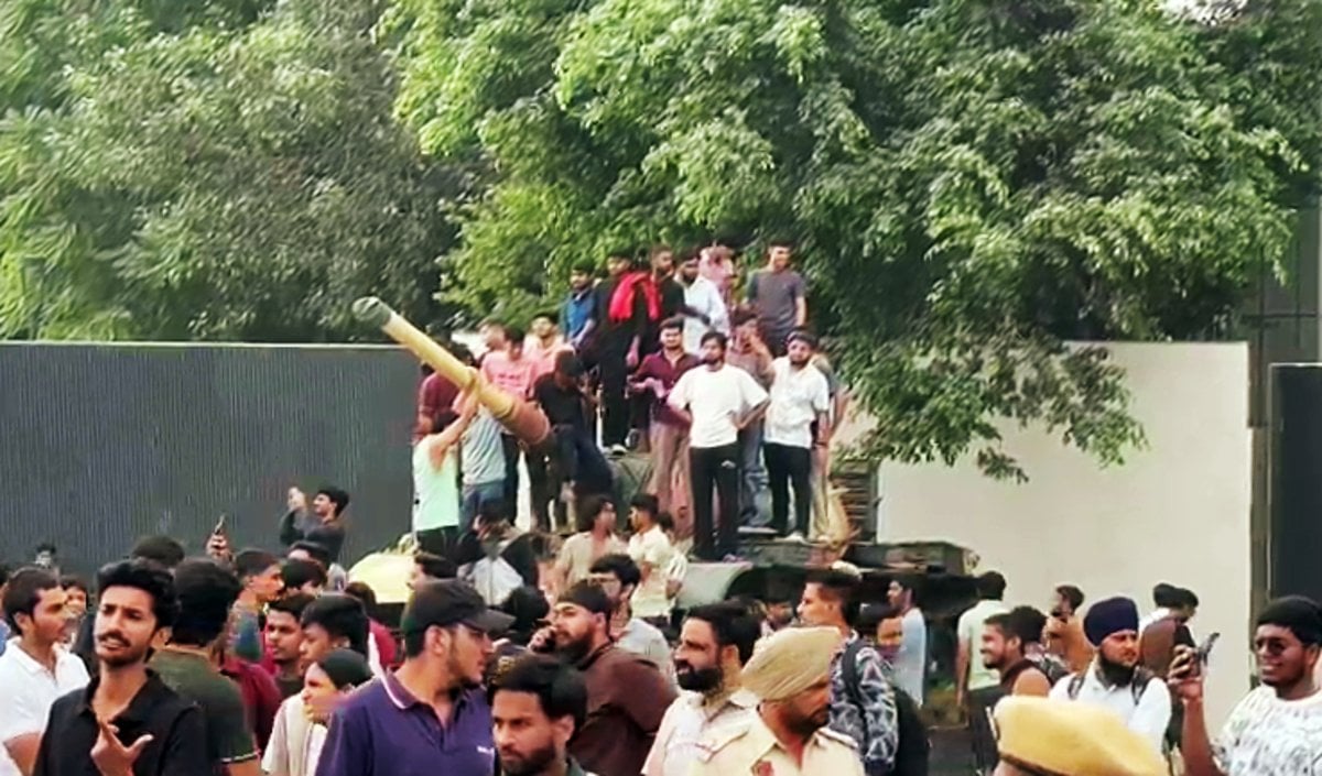LPU Protest: फगवाड़ा में इंटरनेट बंद, CM Bhagwant Mann ने दिए जांच के सख्त आदेश