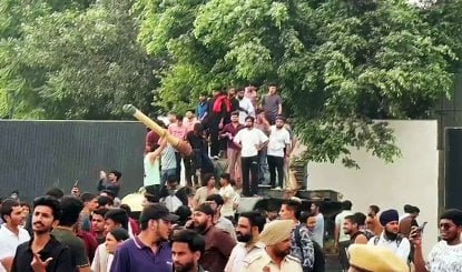 LPU Protest: फगवाड़ा में इंटरनेट बंद, CM Bhagwant Mann ने दिए जांच के सख्त आदेश
