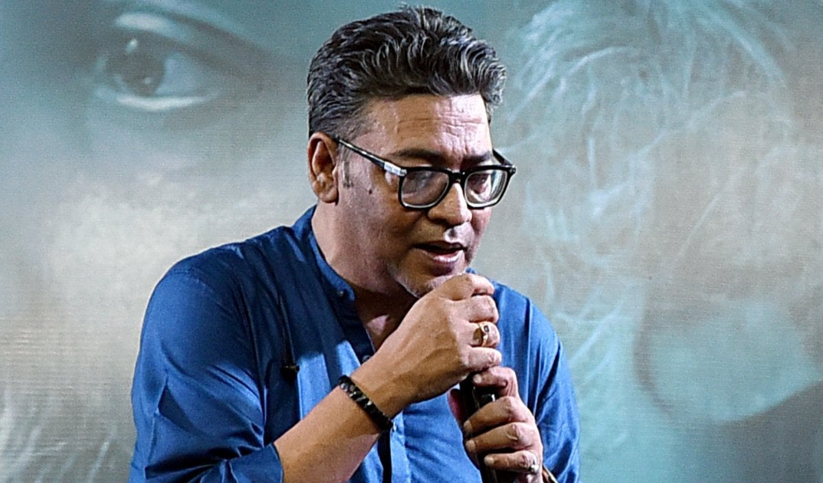 West Bengal | पूर्व टीएमसी मंत्री Indranil Sen के 15 ठिकानों पर ईडी का छापा, दुर्गा पूजा के यूनेस्को फंड में फर्जीवाड़े का आरोप