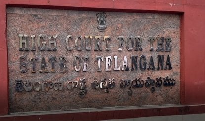 Telangana Assembly Gate पर महिला BRS विधायकों से बदसलूकी, High Court ने DGP को दिया पुलिस पहचान का आदेश