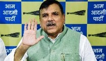 CEC Gyanesh Kumar पर महाभियोग प्रस्ताव का समर्थन करेगी AAP, INDIA गठबंधन की बैठक से बनाई दूरी
