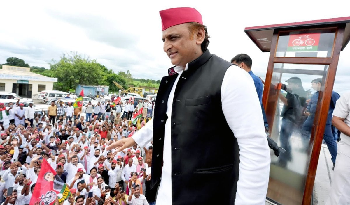 Akhilesh Yadav ने BJP पर बोला हमला, कहा- SP सत्ता में आई तो किसानों की आय बढ़ाएंगे
