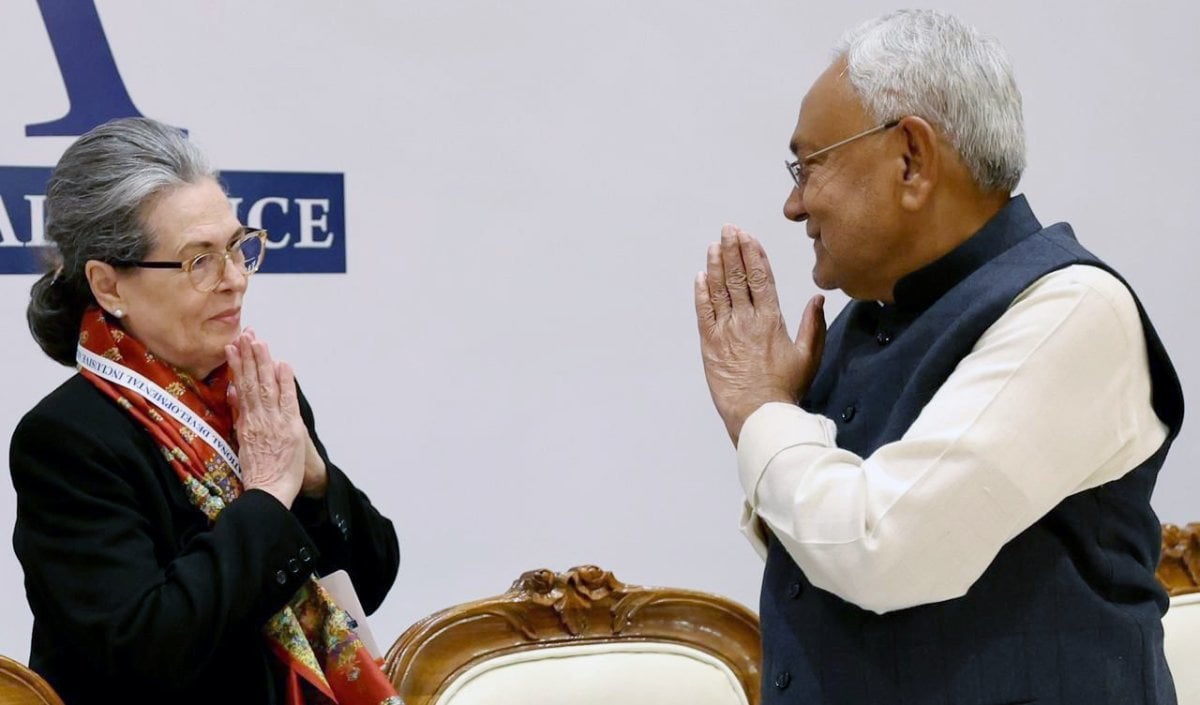 Sonia Gandhi का CWC में बड़ा बयान, बोलीं- शुक्र है Nitish Kumar समय रहते INDIA Bloc से चले गए