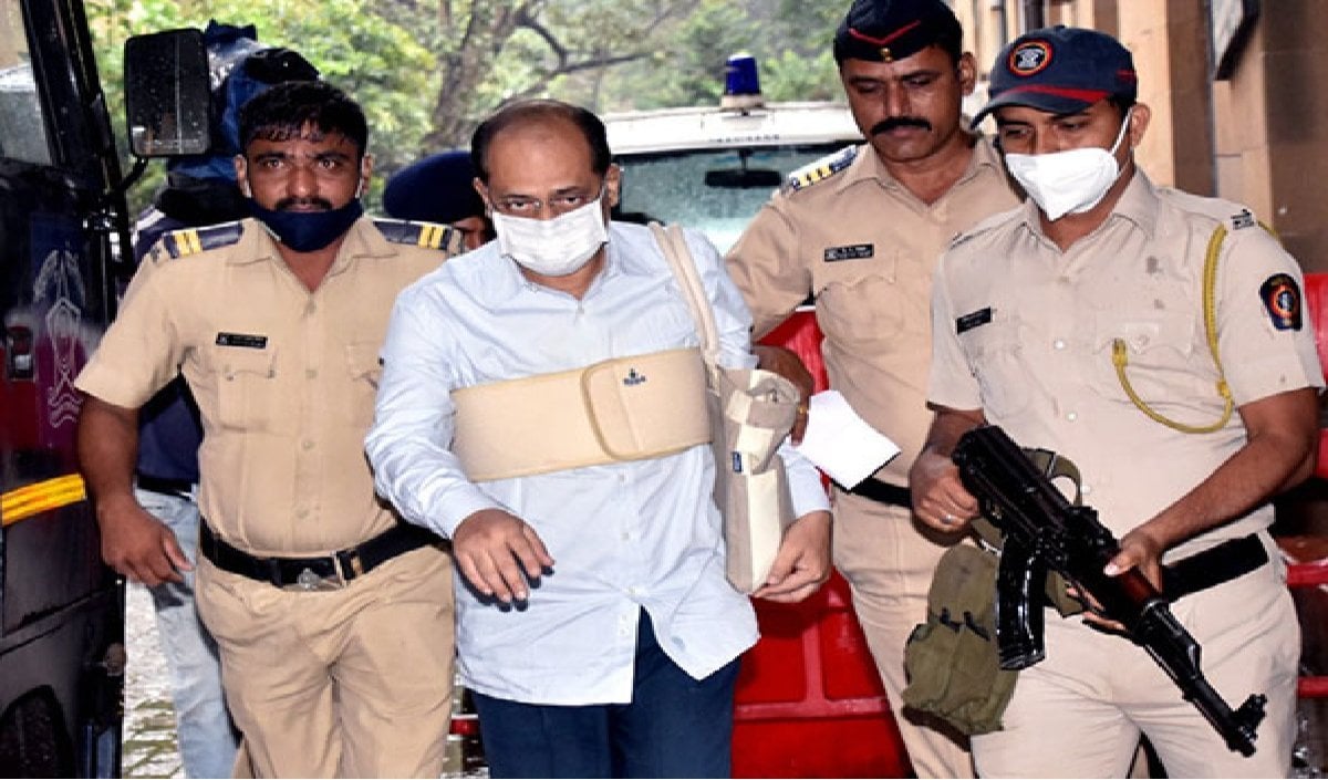 NIA की अर्जी पर Bombay High Court का फैसला, Antilia Case में Sachin Vaze की जमानत पर रोक