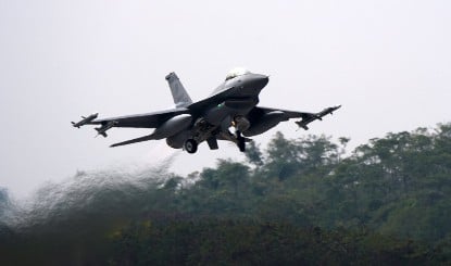 ताइवान सीमा पर China की बड़ी उकसावे वाली कार्रवाई, 20 PLA Aircraft और 6 PLAN जहाजों ने पार की Median Line