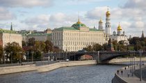 Kremlin में अमेरिकी दूतों से मिले Putin, कीव पर 72 घंटे हमले रोकने का दिया आदेश