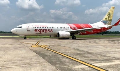 Air India Express Emergency Landing | इंजन ऑयल का प्रेशर खतरनाक स्तर तक गिरने के बाद एयर इंडिया एक्सप्रेस की फ्लाइट वापस लौटी, कोच्चि में सुरक्षित लैंडिंग