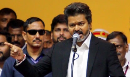 Tamil Nadu Assembly में भारी हंगामा! कानून-व्यवस्था पर विपक्ष के तेवरों के बीच बोले CM विजय-