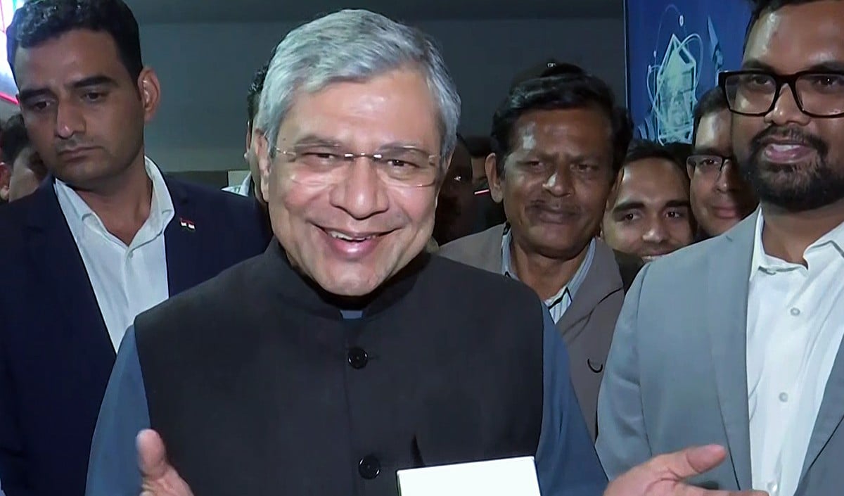 आत्मनिर्भर भारत की Bullet Train! पहला बॉडी फ्रेम तैयार, Ashwini Vaishnaw बोले - अगले साल मई तक टेस्टिंग