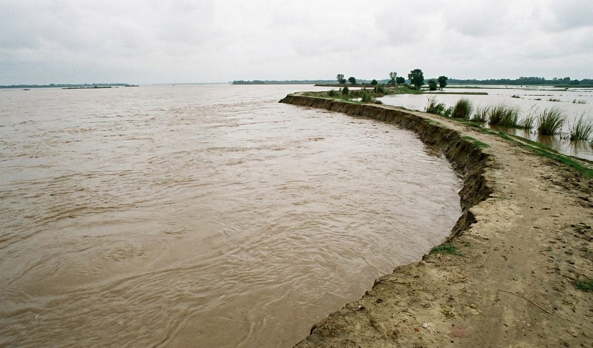 Bihar Flood: 13 जिलों में 34 लाख लोग प्रभावित, सुल्तानगंज में Ganga का जलस्तर रिकॉर्ड ऊंचाई पर Bihar Flood: 13 जिलों में 34 लाख लोग प्रभावित, सुल्तानगंज में Ganga का जलस्तर रिकॉर्ड ऊंचाई पर