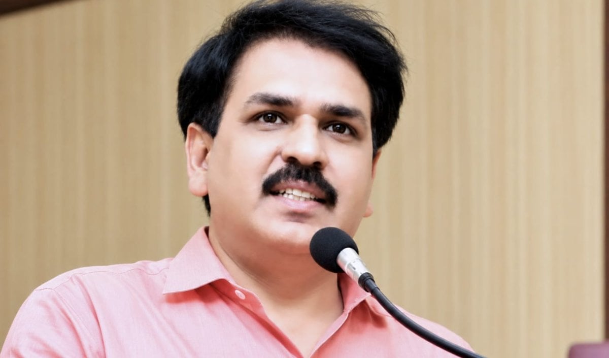 Dr. Harish Arora