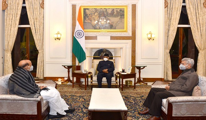 राष्ट्रपति कोविंद से मिले राजनाथ सिंह और एस जयशंकर, ट्विटर पर साझा की तस्वीर