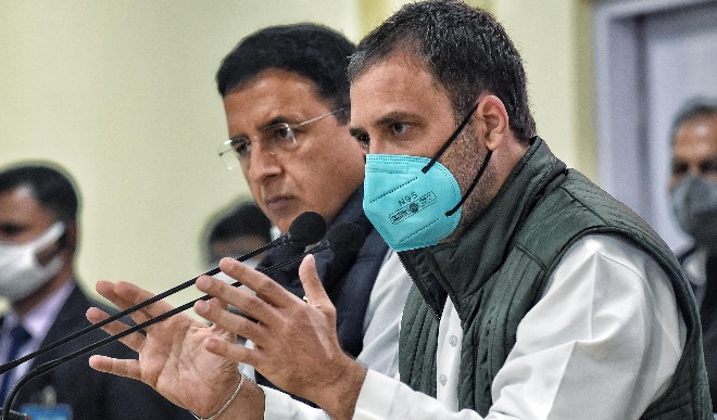 कृषि कानूनों को लेकर राहुल गांधी ने सरकार पर साधा निशाना, कहा- सीधे-सीधे रद्द करे कानून