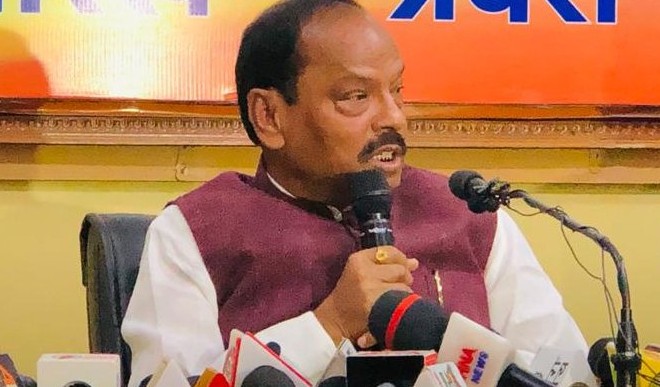 पश्चिम बंगाल चुनाव के लिए कांग्रेस ने हेमंत से काफी रुपये मंगाये : रघुवर दास