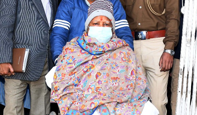 रिम्स ने बेहतर इलाज के लिए लालू यादव को दिल्ली एम्स भेजने का फैसला किया गया