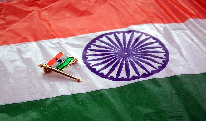 जानें कहां और कैसे बनता है भारत का तिरंगा, केवल इस कंपनी के पास है काॅन्ट्रैक्ट