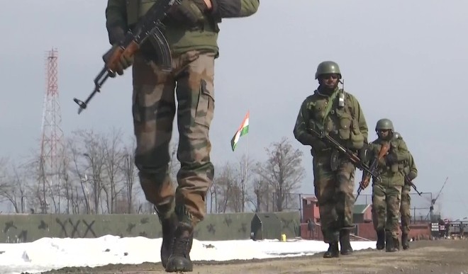 देश के 72वें गणतंत्र दिवस समारोह के अवसर पर कश्मीर में सुरक्षा चाक चौबंद