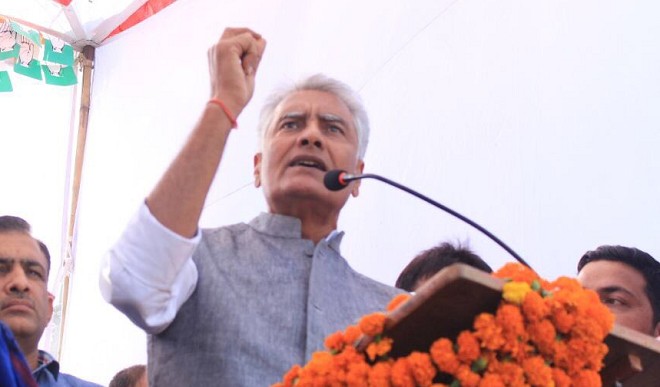 पंजाब कांग्रेस प्रमुख सुनील जाखड़ का दावा, लाल किले पर हिंसा भड़काने में AAP कार्यकर्ता शामिल