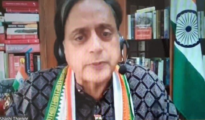 कांग्रेस सांसद शशि थरूर, एंकर राजदीप सरदेसाई समेत कई लोगों के खिलाफ मामला दर्ज