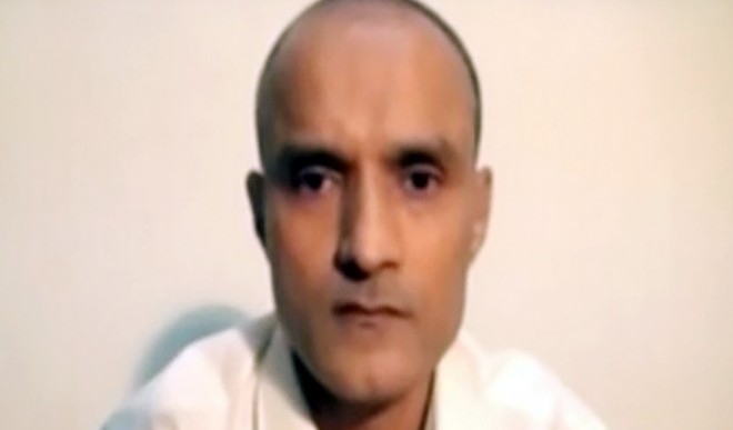 भारत को कुलभूषण जाधव को राजनयिक पहुंच की पेशकश का लाभ उठाना चाहिए: पाकिस्तान