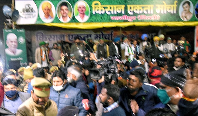 बीकेयू का समर्थन करने के लिए मुजफ्फरनगर में हजारों किसानों ने महापंचायत में शिरकत की