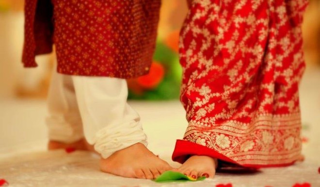 न लग्न न शुभ मुहूर्त लेकिन फिर भी बज रही है शादी की शहनाइयां!