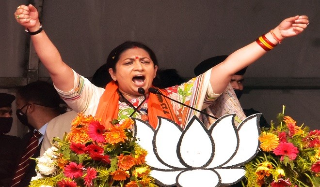 स्मृति ईरानी ने हावड़ा में भरी हुंकार, कहा- लॉकडाउन में गरीबों को दिया गया राशन TMC ने लूटा